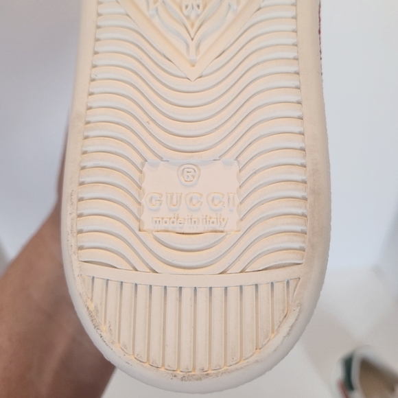 NIB Gucci Interlocking G Sneakers - Picture 6 of 10